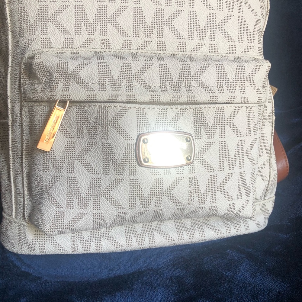 Michael Kors backpack - Picture 2 of 10